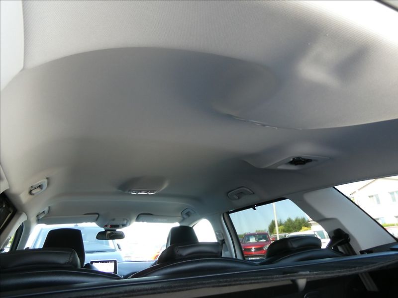 Peugeot 5008 1,6 133kW ALLURE 1.maj,servisk - fotka 25 z 49