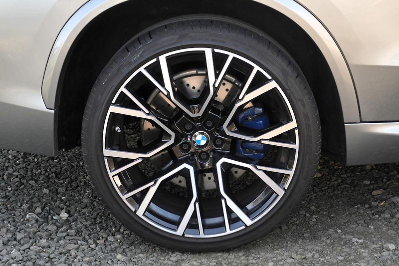 BMW X5 M Competition,Ventilace,2xKola - fotka 11 z 42