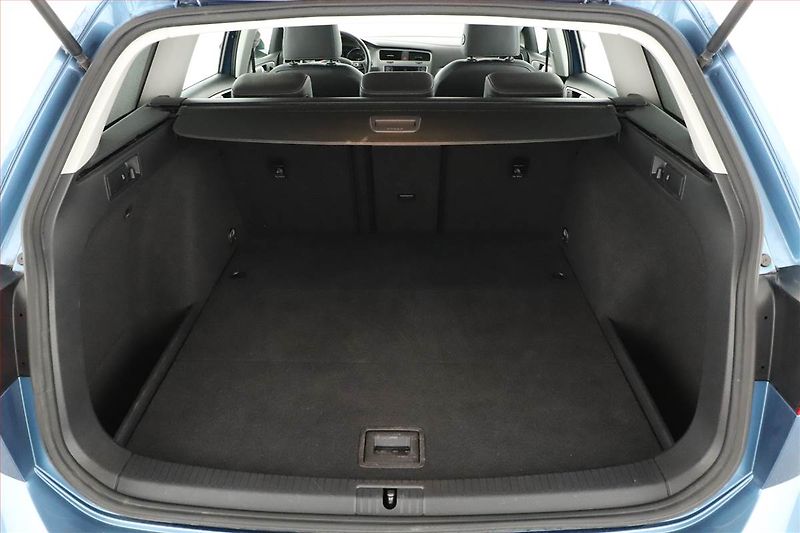 Volkswagen Golf (2016) 1.4 TSI, Automat, ČR,1.maj - fotka 15 z 16