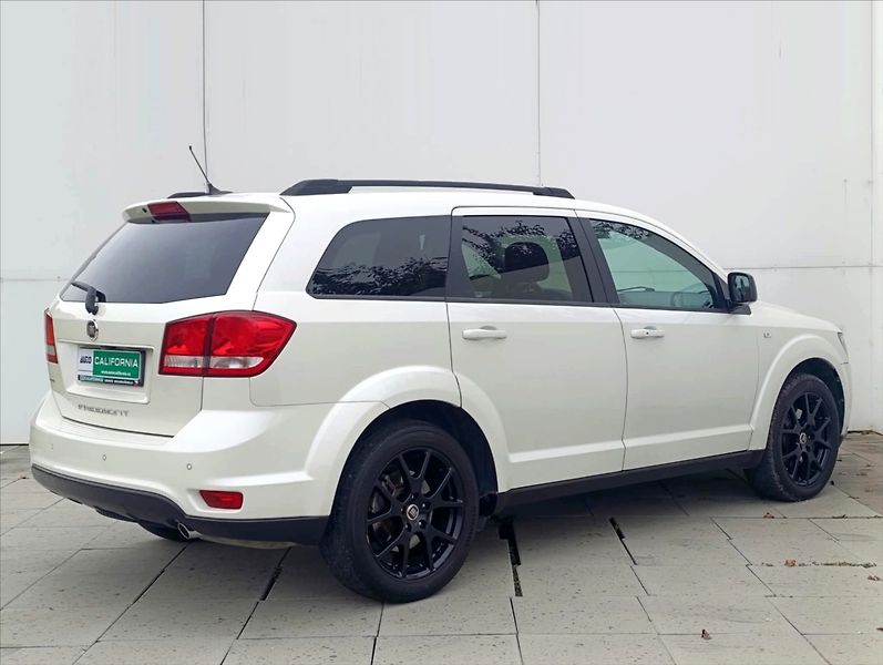 Fiat Freemont 2,0 MJT 4x4 7Míst AUTOMAT Navi - fotka 6 z 44