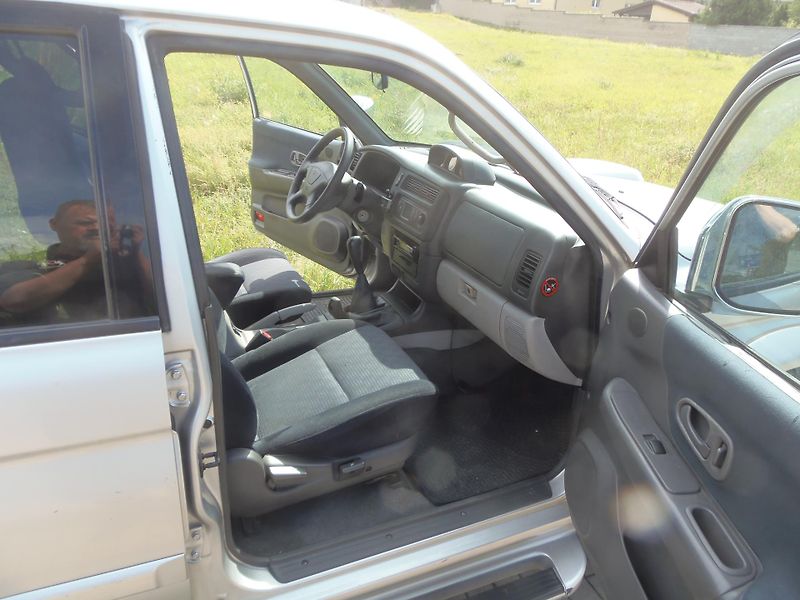 Mitsubishi Pajero Sport (2003) 2.5 TD 4x4 tažné 2.8t NOVÁ STK - fotka 16 z 23