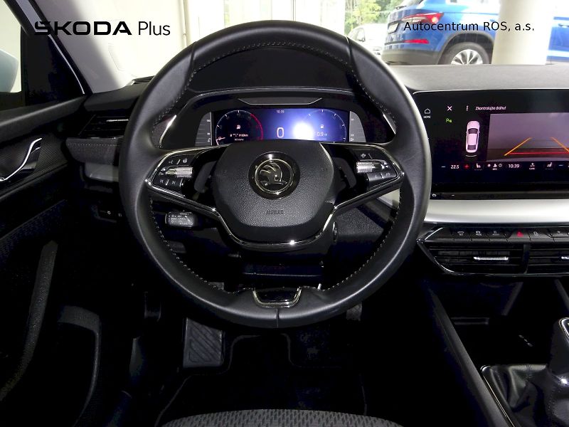 Škoda Octavia (2023) STYLE PLUS TD 85/2.0 M6F + taž - fotka 5 z 21