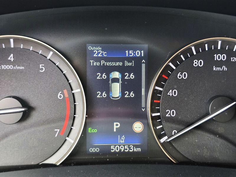 Lexus RX 300 2.0 175kW 4x4 1.Maj. ČR - DPH - fotka 27 z 41