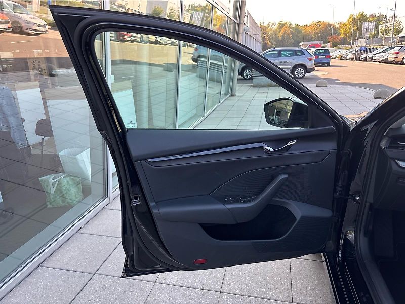 Škoda Octavia 2,0 TDI 85 kW - fotka 24 z 30