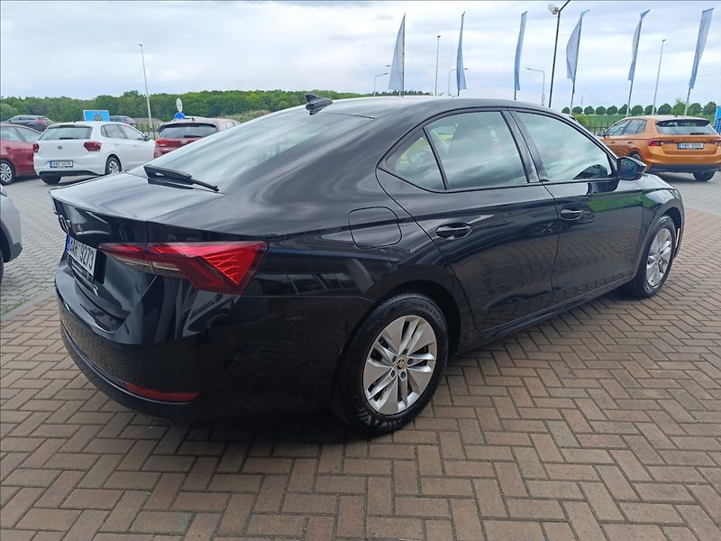 Škoda Octavia 1,5 TSi Ambition - fotka 5 z 21