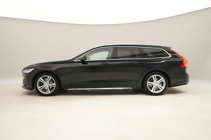 Volvo V90 D4 MOMENTUM AUT  - fotka 9 z 42