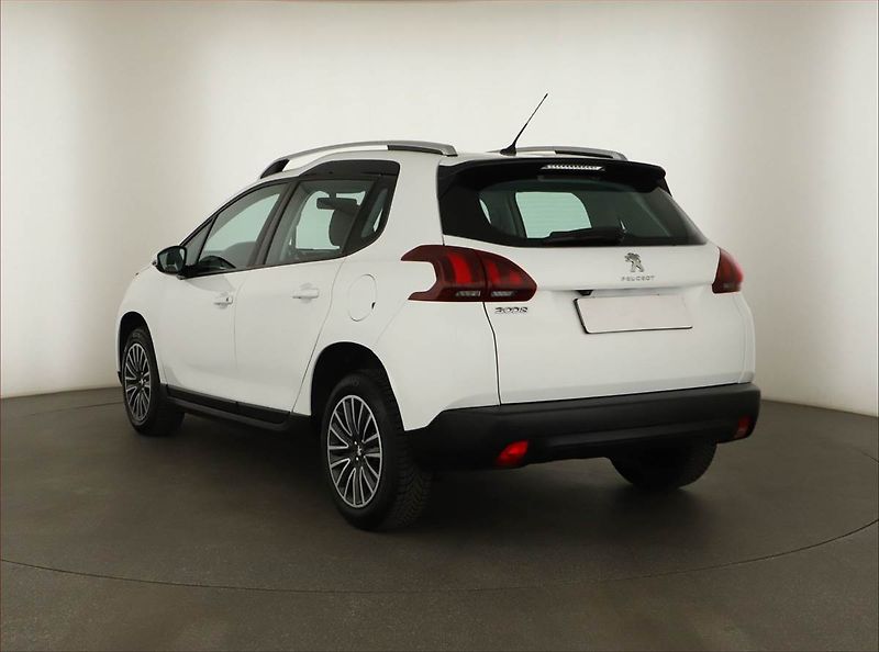Peugeot 2008 (2019) 1.2 PureTech, Tempomat - fotka 4 z 16