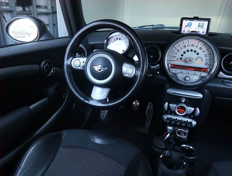 Mini Clubman (2010) Cooper S, LPG, Navi, Tempomat - fotka 7 z 15