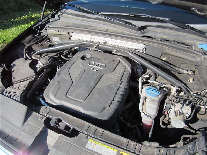Audi Q5 2,0 TDi 140kW Quattro - fotka 30 z 30