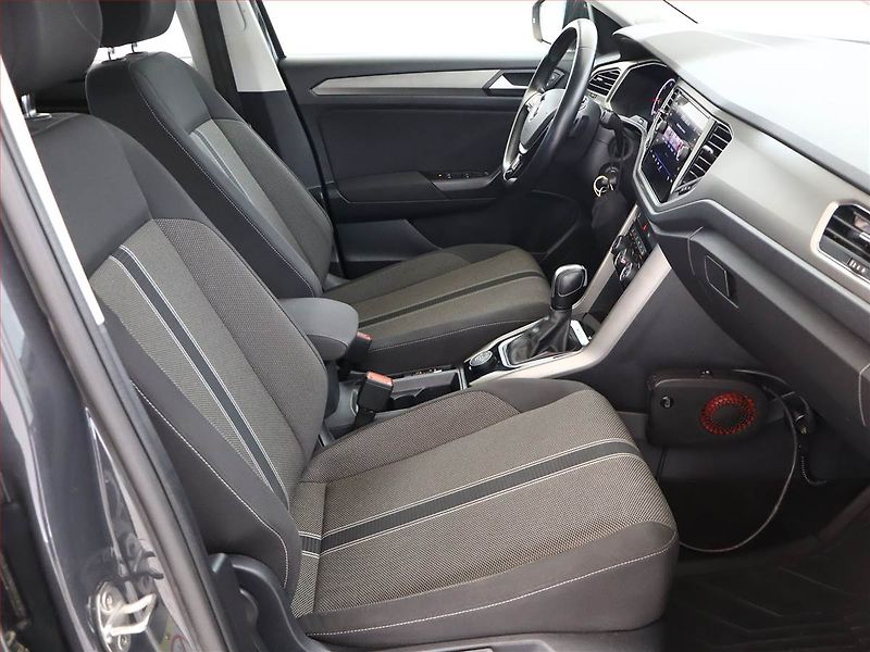 Volkswagen T-Roc (2021) 2.0 TDI 4Motion, 4X4, Automat - fotka 7 z 17