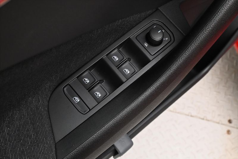 Škoda Scala 1,0 TSI 85kW Style Záruka až 5 - fotka 25 z 30