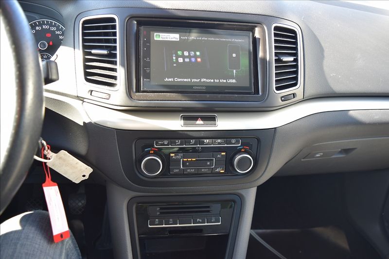 Seat Alhambra 1,4 TSi 110KW KLIMA NOVÁ NÁPLŇ - fotka 40 z 48