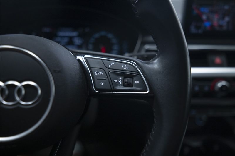 Audi A5 2,0 TDI SPORTBACK NAVI KAMERA - fotka 25 z 44