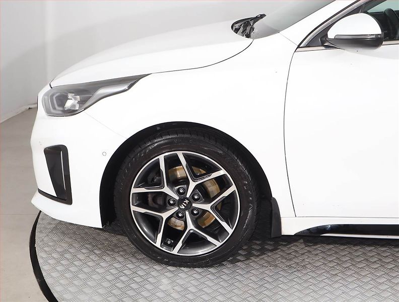 Kia Pro_Ceed (2020) 1.4 T-GDI, Automat, Serv.kniha - fotka 14 z 15