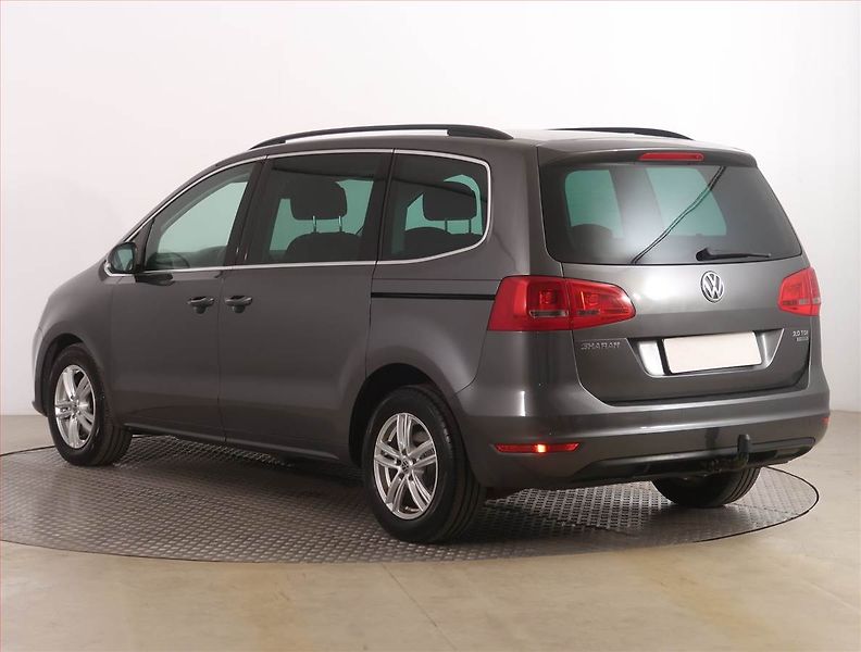 Volkswagen Sharan (2014) 2.0 TDI, Automat, Serv.kniha - fotka 4 z 15