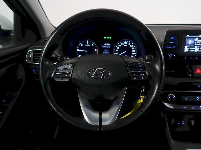 Hyundai i30 (2019) 1.6CRDI 85KW - fotka 16 z 29