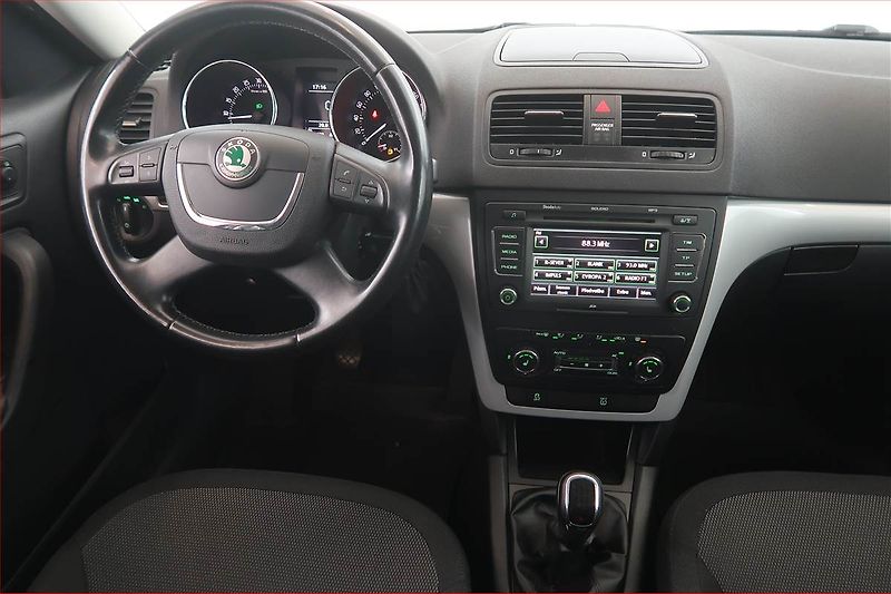 Škoda Yeti (2011) 2.0 TDI, 4X4, Xenony - fotka 7 z 16