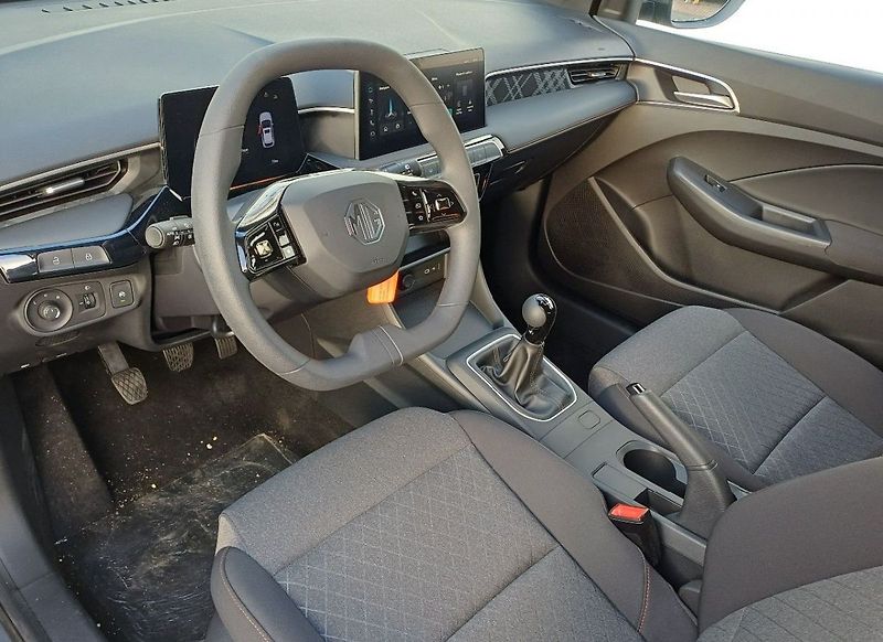 MG MG3 EXCITE 1,5l 85 kW - fotka 12 z 12