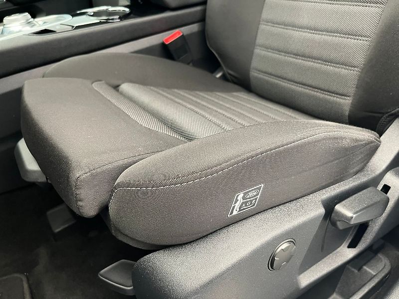 Ford Galaxy 2.0 EcoBlue Titanium 140 kW - fotka 27 z 50