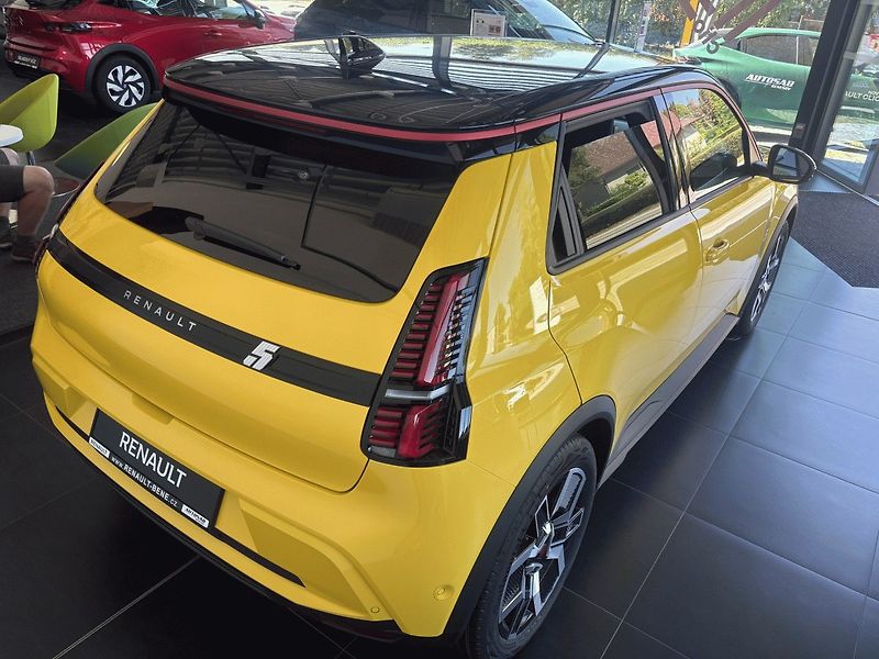 Renault 5 E-TECH (2026) Techno 150k comfort range - fotka 4 z 28
