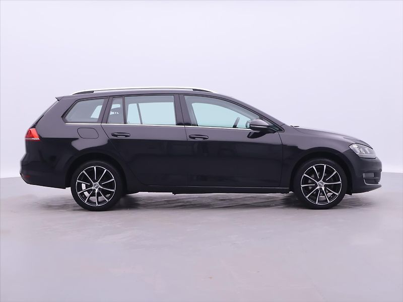 Volkswagen Golf 1,4 TSI Highline Bi-xenon - fotka 8 z 28