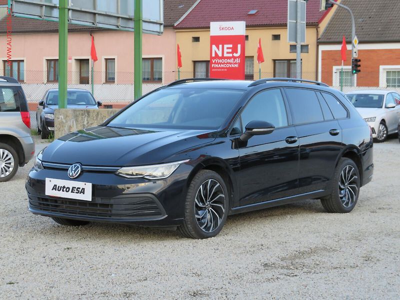 Volkswagen Golf (2020) 2.0 TDi, ČR, Life - fotka 3 z 44