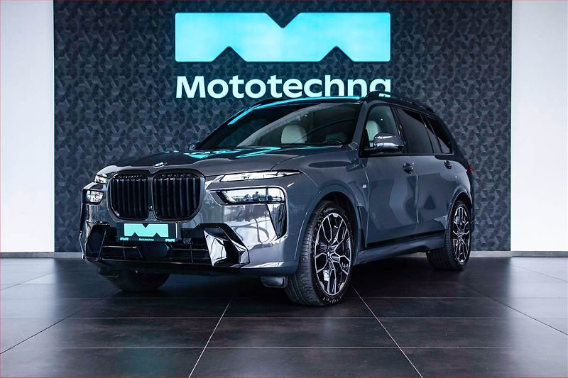 BMW X7 (2023) xDrive40i - fotka 2 z 24