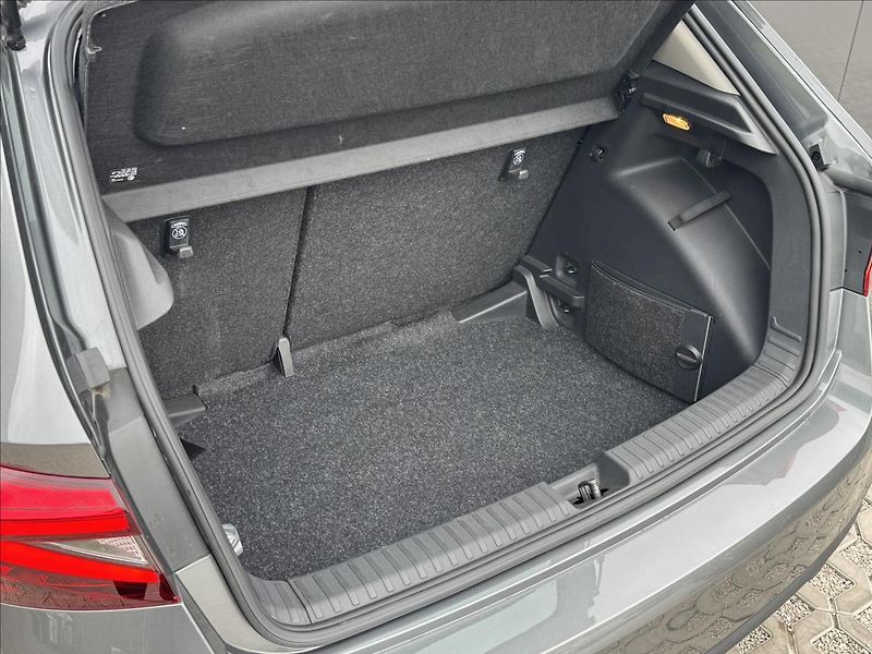 Škoda Fabia 1,0 MPI 130LET ZÁRUKA ČR DPH - fotka 14 z 29