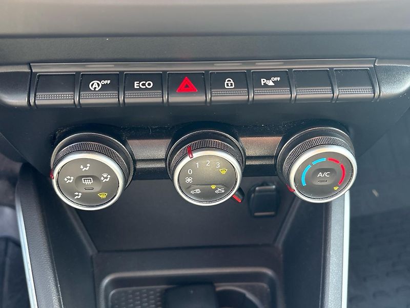 Dacia Duster (2018) 1.6 Sce Prestige - fotka 16 z 22
