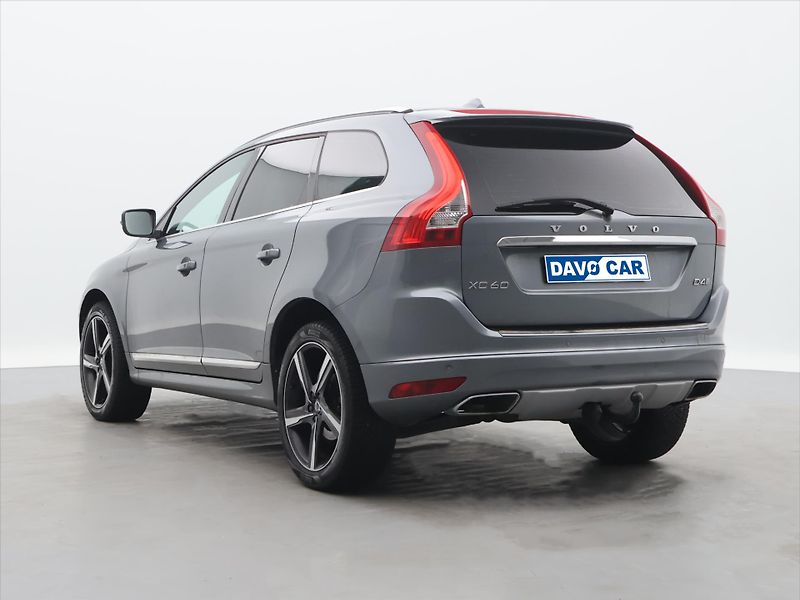 Volvo XC60 2,0 D4 140kW Aut. Summum - fotka 5 z 33