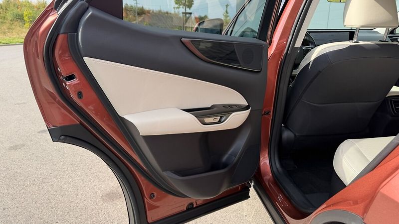 Lexus NX 350h 350H 2,5 HEV PRESTIGE - fotka 22 z 26