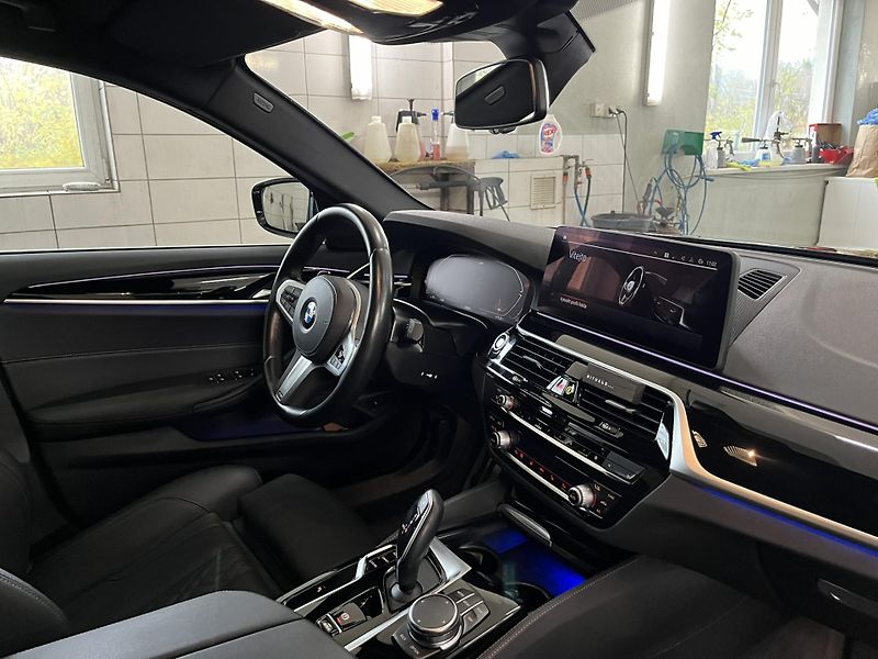 BMW Řada 5 (2022) 3.0 540 xDrive M-Packet DPH - fotka 11 z 16