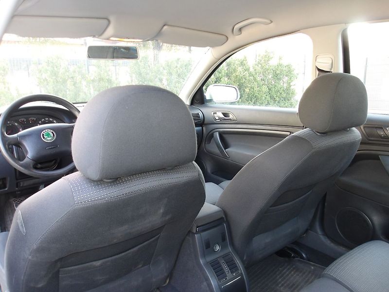 Škoda Superb 1,9TDi 96kW ! - fotka 19 z 25
