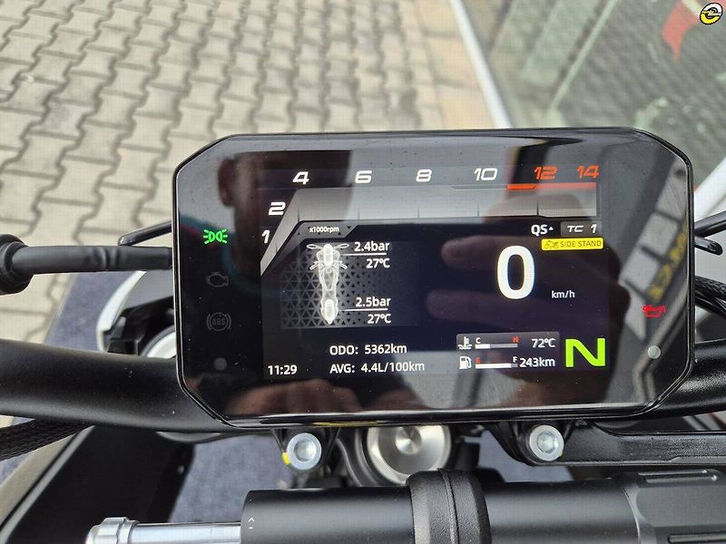 CFMOTO (2025) 675 NK - fotka 19 z 20