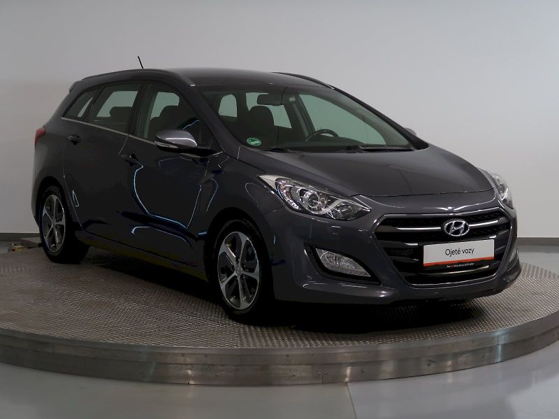 Hyundai i30 (2017) WEEKEND 1.6GDI 99KW - fotka 6 z 30