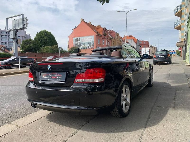 BMW Řada 1 118i/2009/NOVÉ ROZVODY-TOP STA - fotka 31 z 38