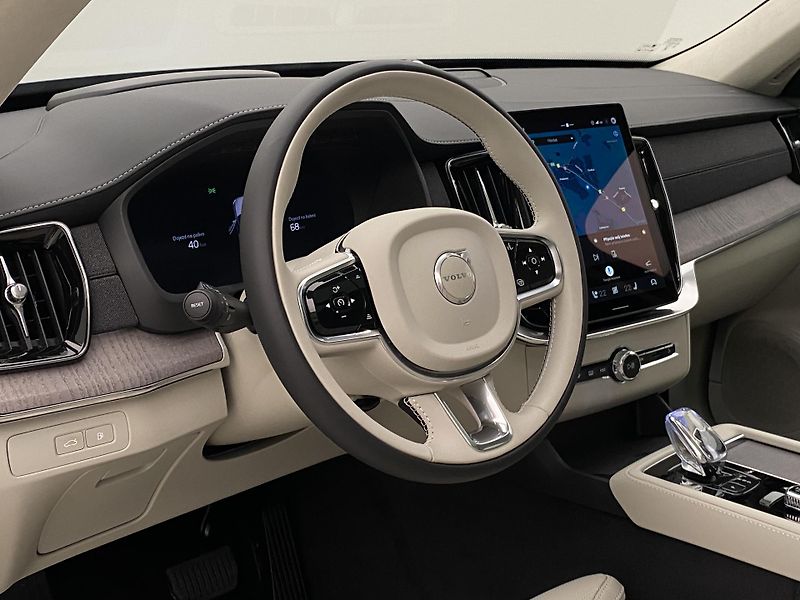 Volvo XC90 (2026) T8 AWD Plug-in BRIGHT ULTRA - fotka 4 z 74