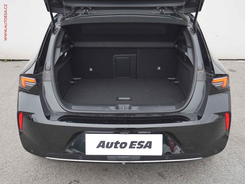 Opel Astra (2023) 1.2PT, 1.maj,ČR, Elegance - fotka 7 z 15