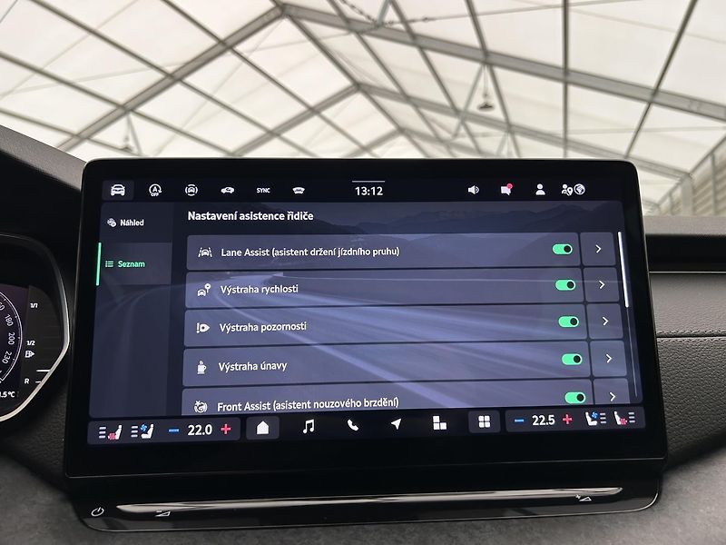 Škoda Octavia 1.5 TS EXLUSIVE SELECTION - fotka 9 z 29