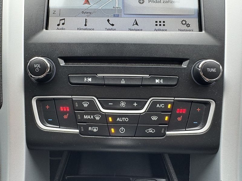 Ford Mondeo (2018) 2.0TDCi Automat Navi Tažné Zař - fotka 9 z 47