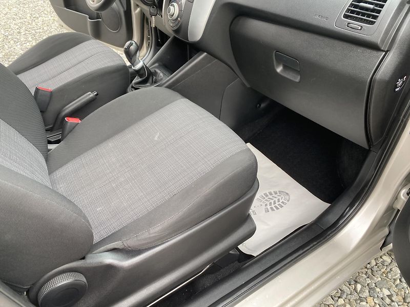 Kia Venga 1.4i 16v 90PS KLIMA SERVIS!!!  - fotka 125 z 144