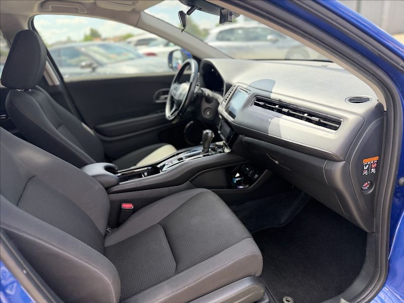 Honda HR-V 1,5 i-VTEC 96kW AUTOMAT TZ - fotka 24 z 27