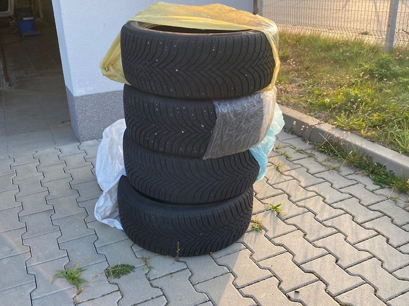 Opel Astra (2024) 1,2 (96kW) BA AUT. - fotka 31 z 32