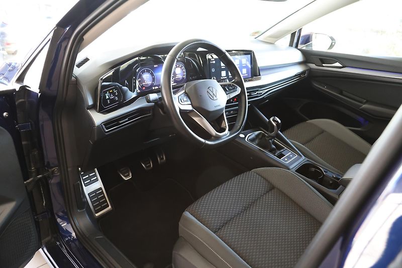Volkswagen Golf Variant (2023) 2.0TDI LED Navi Tažné Display - fotka 14 z 39
