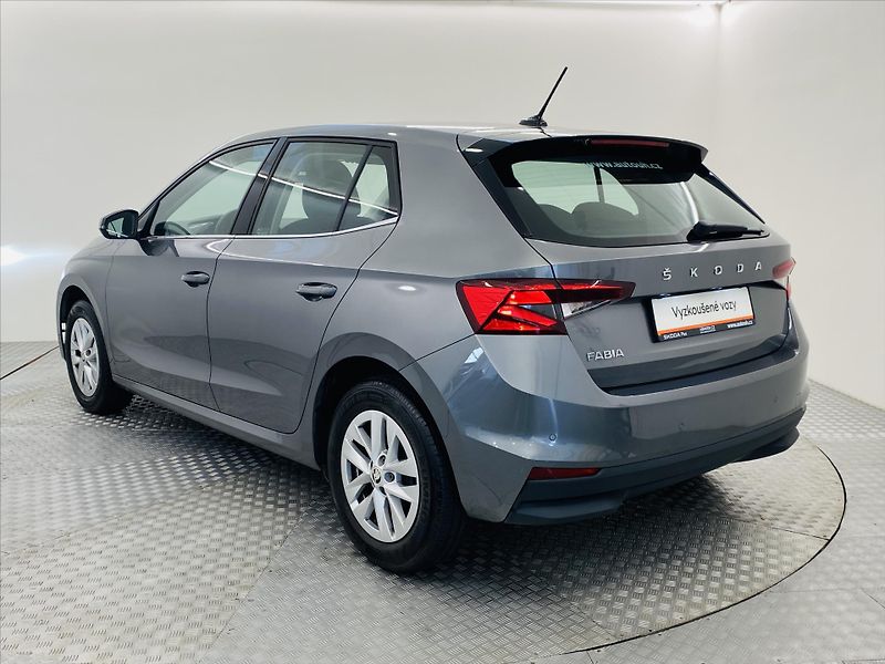 Škoda Fabia 1,0 TSI 81kW Style - fotka 21 z 24