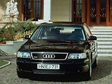 Audi A8 první generace.