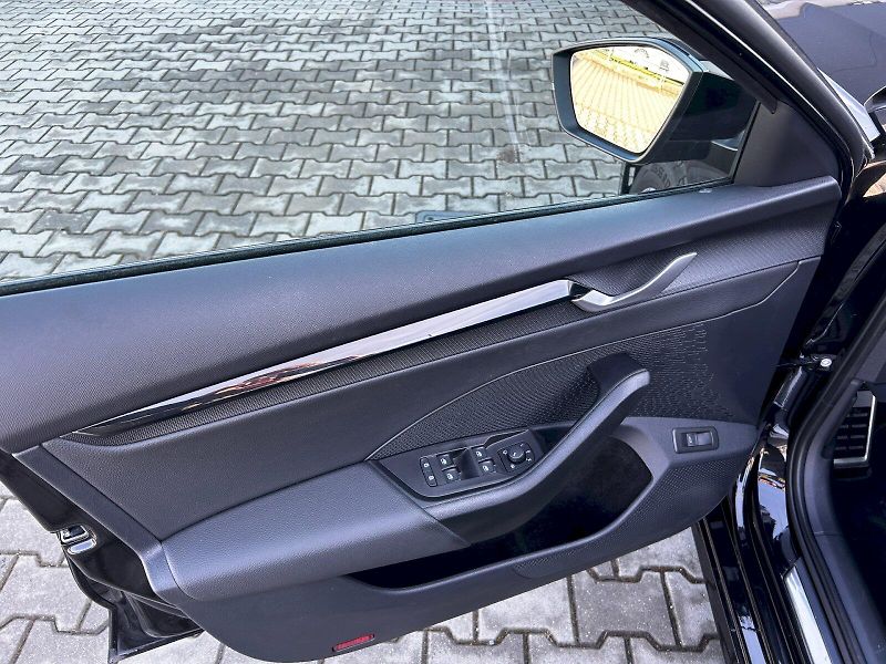 Škoda Octavia (2024) 2.0 TDI 110kW DSG Sportline - fotka 24 z 35