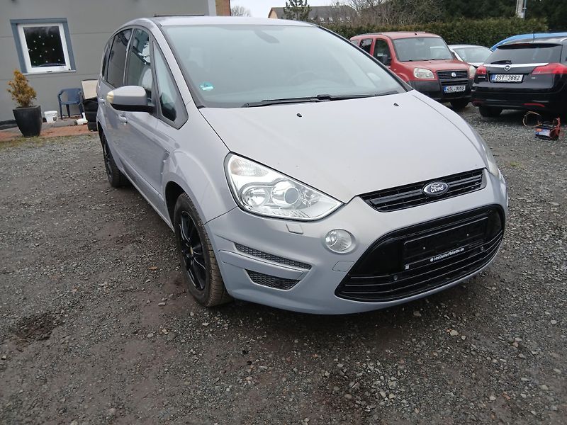 Ford S-MAX 2.0 TDCI, AUTOMAT - fotka 23 z 32