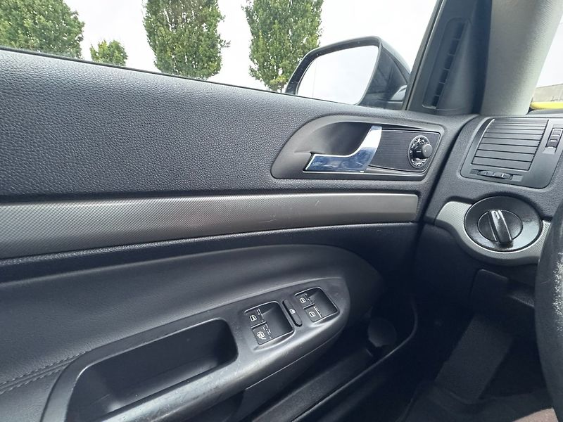 Škoda Octavia (2005) 1,9TDI 77KW TAŽNÉ BEZ DPF 1MAJ - fotka 26 z 48