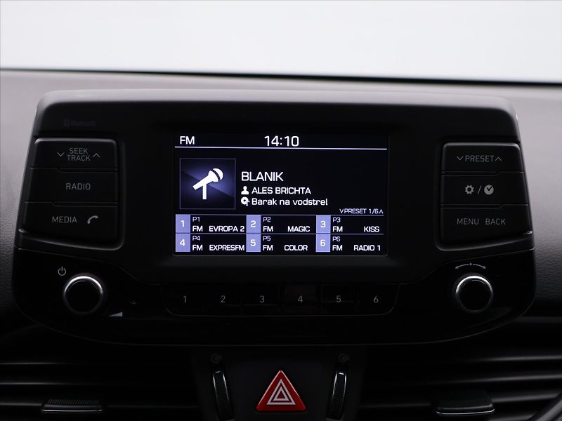 Hyundai i30 1,6 CRDi 81kW Trikolor tažné - fotka 22 z 31